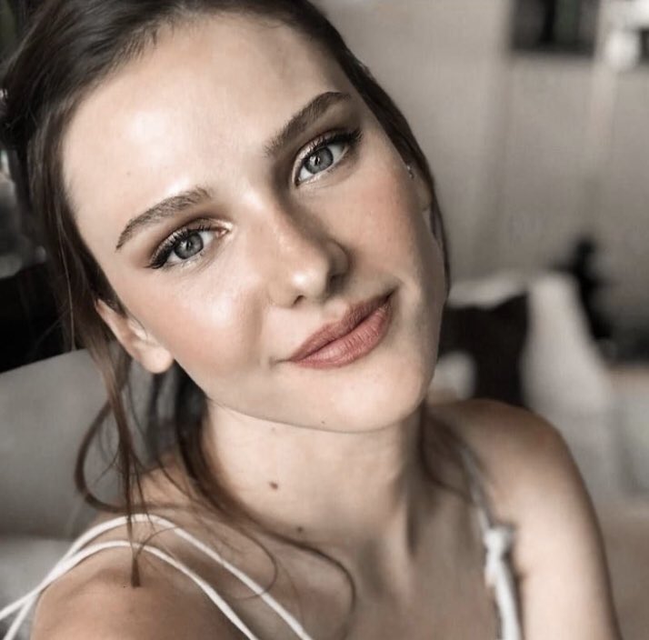 alpİna♠️ (@_azra_cenk_) on Twitter photo büyüdü benim bebeğim 🌼💛 büyüdü benim bebeğim 🌼💛