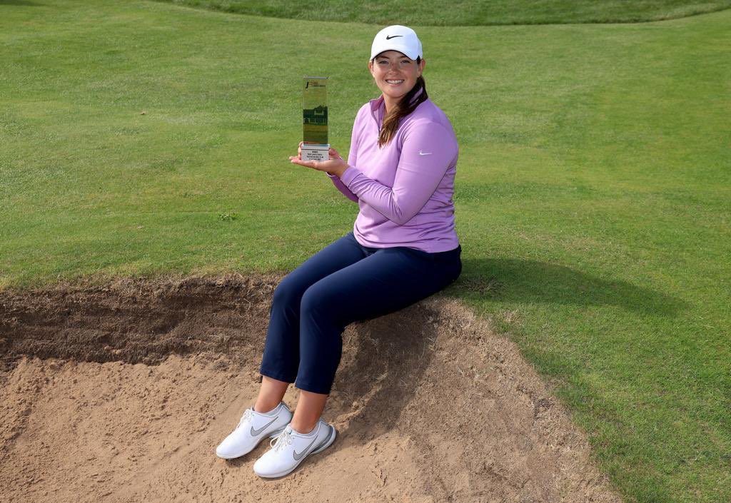 RoseLadiesGolf's tweet photo. Congratulations to @InglisCaroline! Caroline concluded our 4th event this week with her win today at @ScotscraigGC, collecting £10,000 and an exemption in to next week’s @Womens_Scottish 😍⛳️ with thanks to Trust Golf. #RoseLadiesSeries 🏴󠁧󠁢󠁳󠁣󠁴󠁿 @JustinRose99 @kate_rose99 https://t.co/IlBVbUHVA2