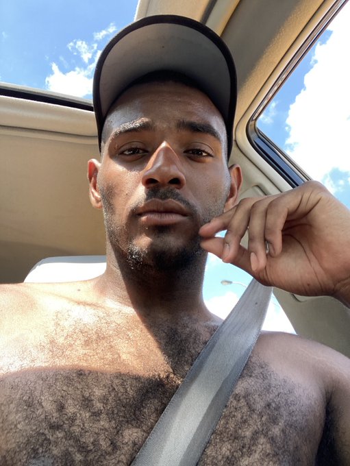 Looking extra mean for no reason https://t.co/3QiSko3DWL