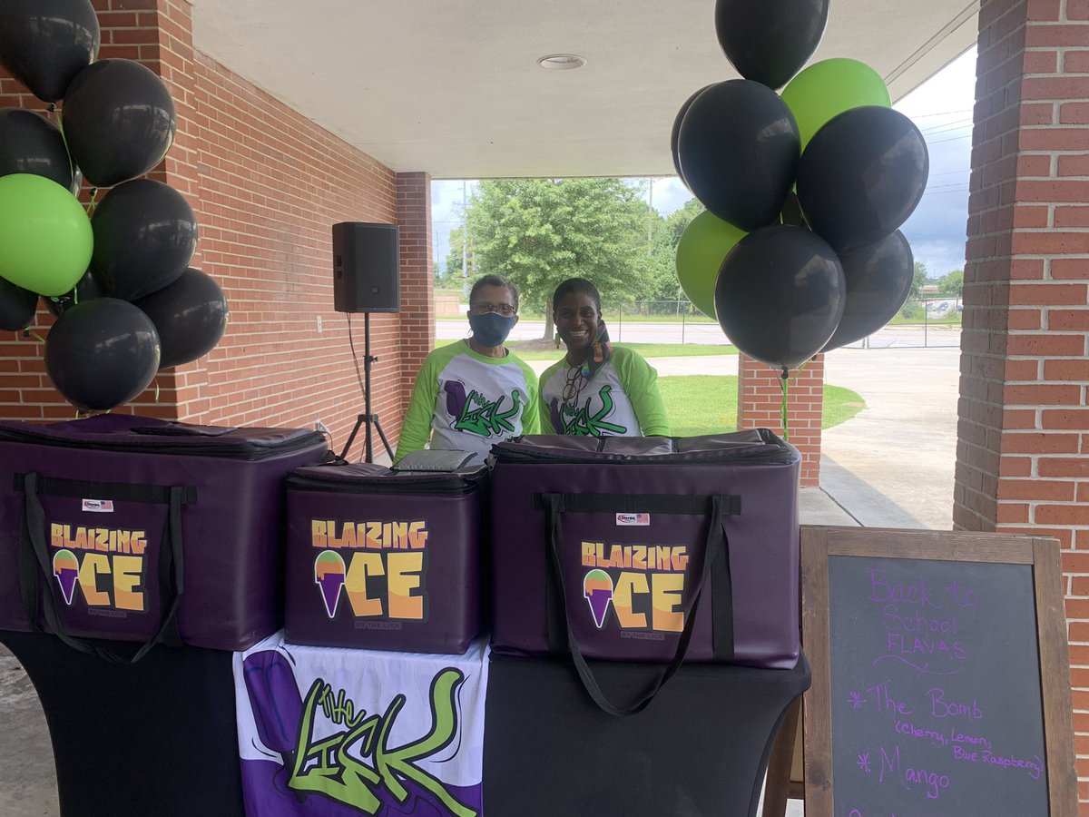 addy_pez's tweet photo. Come check out these wonderful ladies at Dent Middle School @thelickpops amazing pops!!!! #SmallBusinesses @CatDog_888 https://t.co/CVax6w2Abi