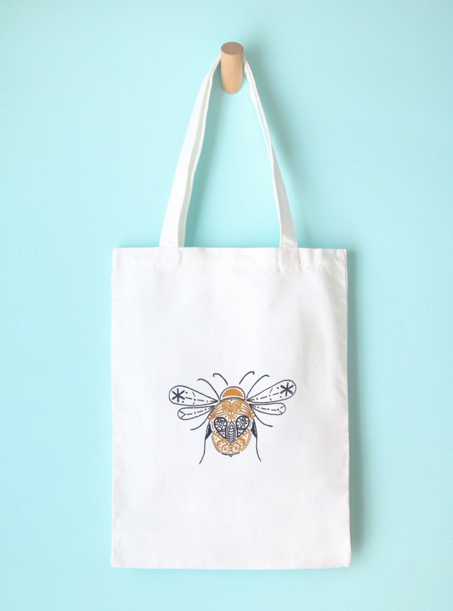 Aaand my Bee tote bags are back in the shop! 🐝 They're organic, ethically sourced and all round dreamy (PLUS 50% of the price goes to @scottish_beekeepers - what more is there to love?!) 🐝 #embroidery #handmade #craft #Edinburgh