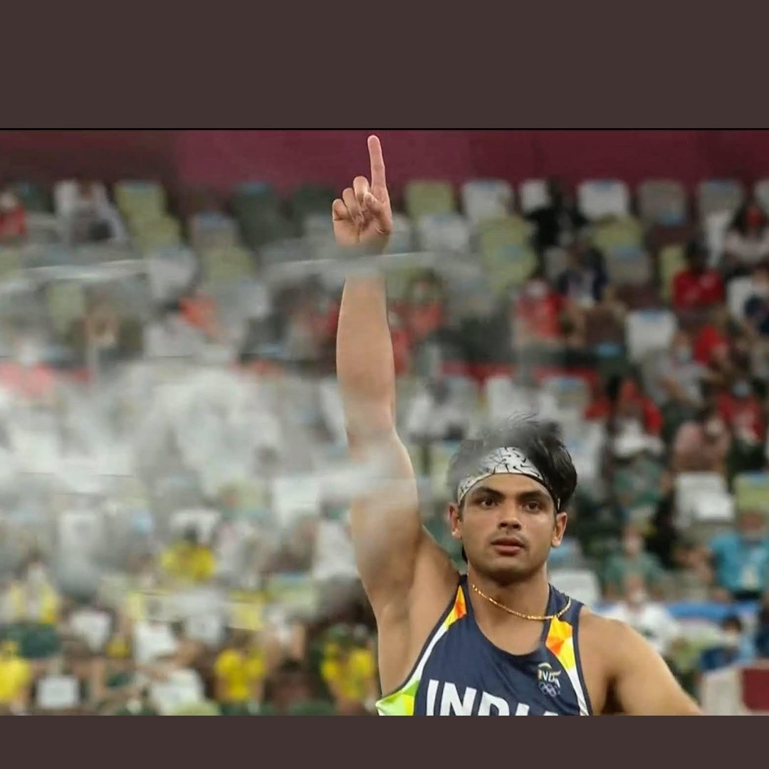 A_aditya1308's tweet photo. The man with the bandana comes in swiftly and wins the🥇 
What a moment!!!! 🇮🇳
LFG
#NeerajChopra 
#IndiaAtTokyoOlympics https://t.co/4W3owVWiFW