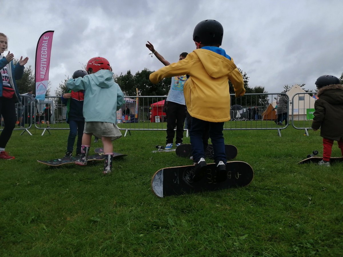 ActiveCdale's tweet photo. 🛹 ACTIVITY ZONE 🛹

Our friends at @SkateItYourself have spent the morning inspiring the next generation of skaters at @Brodstock_ 🙌

We've got plenty more to come in the Activity Zone, including Taekwondo and Netball! https://t.co/Yj2Vthu9VU