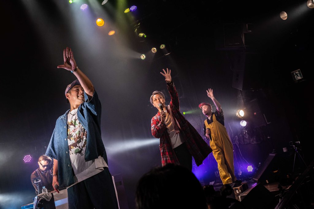 SMILEANDGOOD's tweet photo. 🔥スマグワンマンファイナル🔥

ご来場の皆様、配信をご覧になってくれた皆様、本当にありがとうございました‼️‼️

最後に最高の景色を見せてもらいました😆✨

これにて、スマイルアンドグッド4年半の活動に終止符を打ちます🔥🔥🔥

またどこかで、元気にお会いしましょう😎✨

ビッグラブ👍👍👍 https://t.co/CuuKJQeiER