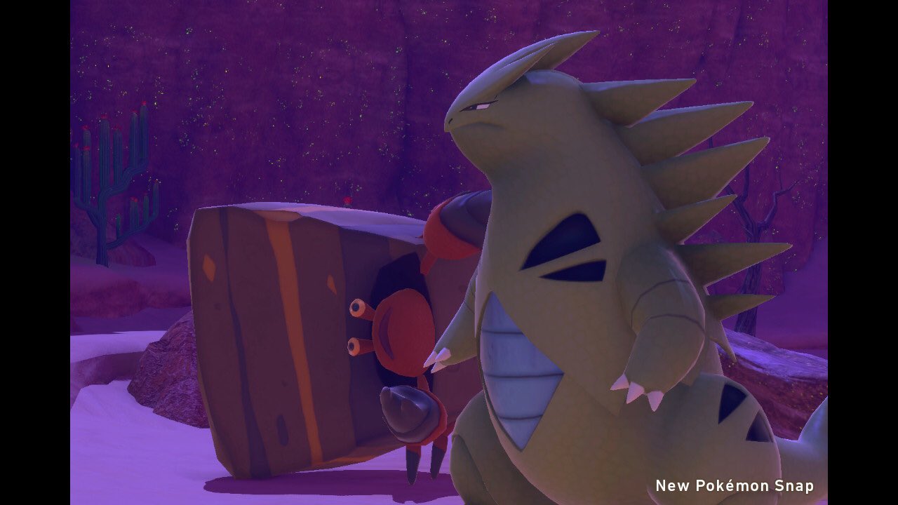 ヨシ モチ レンティル観光課フォトコン開催中 十何回目かのチャレンジでようやくゼラオラ来たかっこいー って思ってたら バンギラスがゼラオラを素通りしてイワパレスに頭突きて バンギラス君どんだけイワパレス君に当たり強いのって声出して笑って