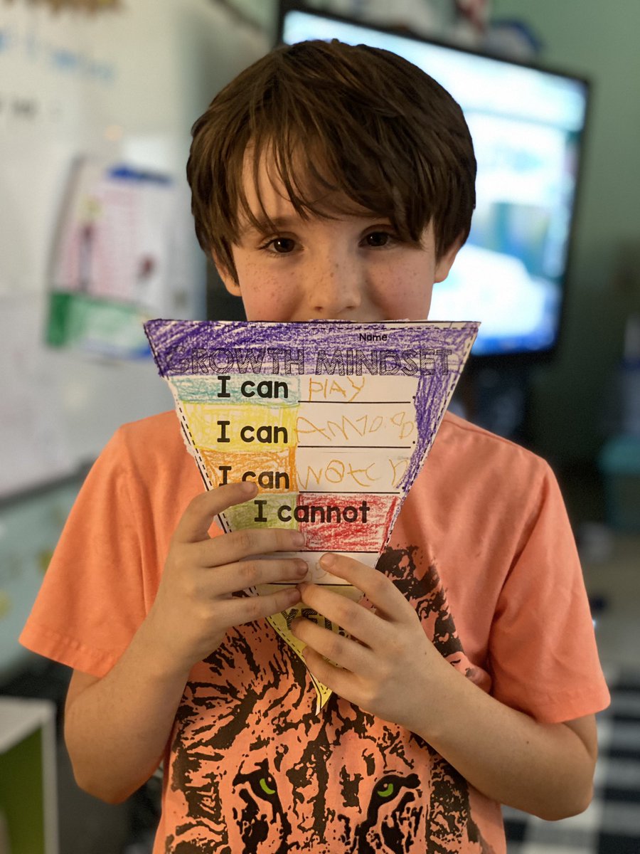 mm_sandrell's tweet photo. We wrapped up a great first week in 3rd grade @howell_stem! #BuzzWorthy @3rdGrdLemonade https://t.co/y8vbrh8fML