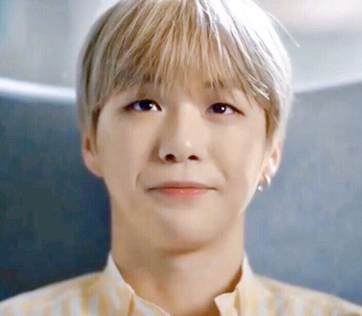 바보(최상급 귀여움) 보조개

애옹수염아님.