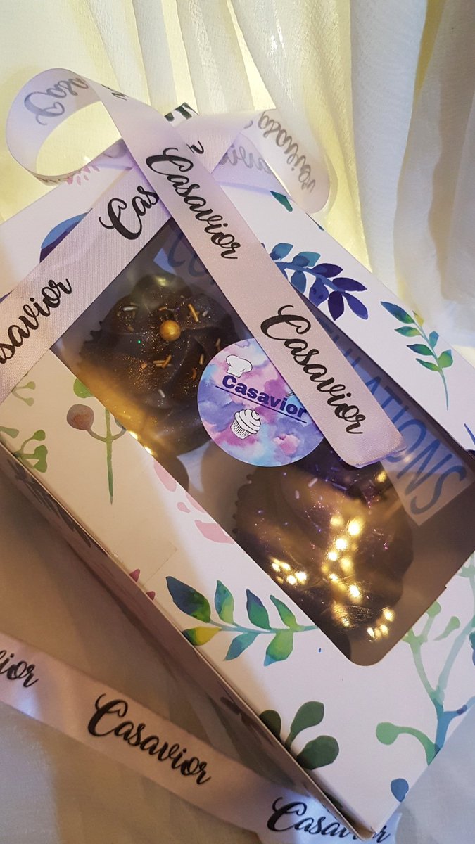 CassandraaAntao's tweet photo. Dutch Truffle Cupcake and Boozy Cupcake 💜
.
.
.
#cake #cakelover #cakelove #happybirthday #cakestagram #cakedecorating #cakedesigner #casavior #love #baking #24 https://t.co/u2siQeQGzk