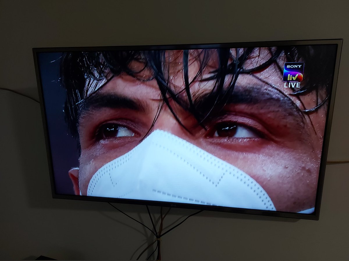 AkshaySasikumar's tweet photo. Those determined eyes! Take a bow, @Neeraj_chopra1 https://t.co/4kxqvQmstF
