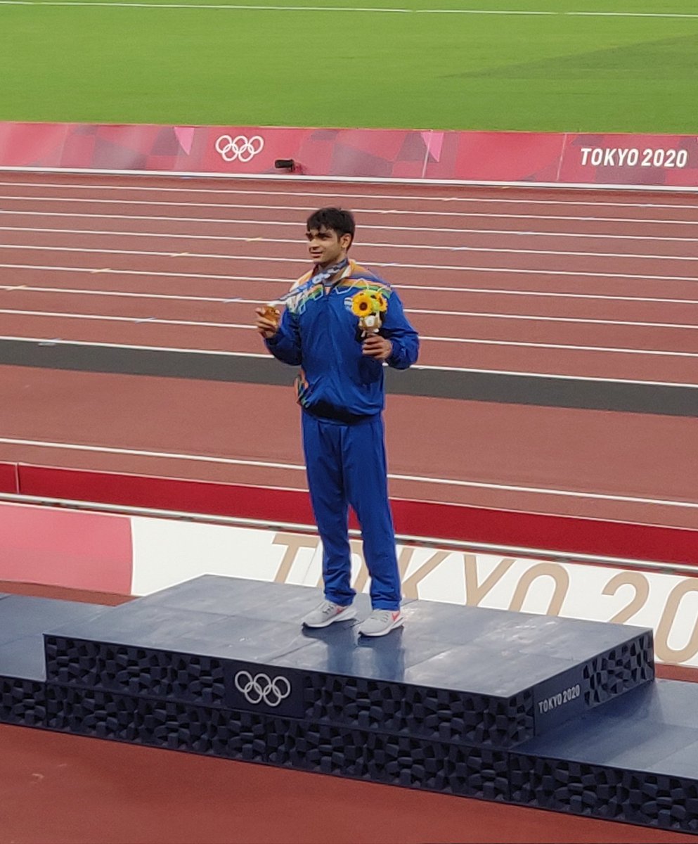mihirsv's tweet photo. Legend. #NeerajChopra https://t.co/br6dcCq1CR