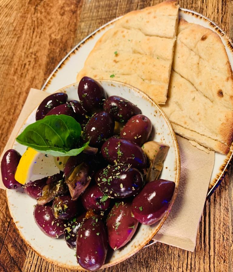 IstanbulWoolton's tweet photo. Lunch is served! 😍

Treat yourself to a trip to #IstanbulWoolton this weekend. 

Book ahead at https://t.co/cG1PKFqjzV or give us a call on 0151 428 6842 📞

#Woolton #Liverpool #Istanbul #LiverpoolSuburbs #FreshFood https://t.co/jRj7tR2Itx