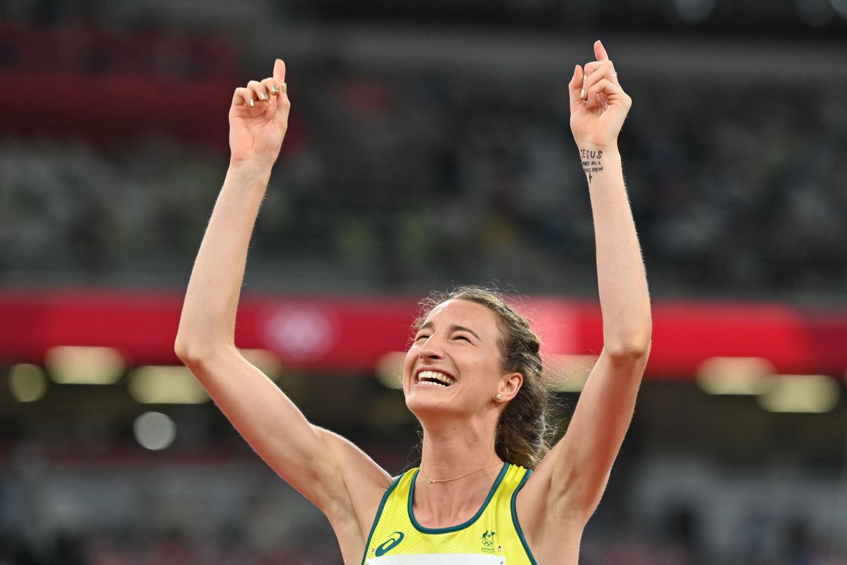 NSWIS's tweet photo. It's a SILVER MEDAL and new Australian record for Nicola McDermott in the women's high jump! WHAT A STAR!🤩 #TeamNSWIS #TokyoTogether 

👉https://t.co/pvTWqILH1a https://t.co/qYUSHn4lD9