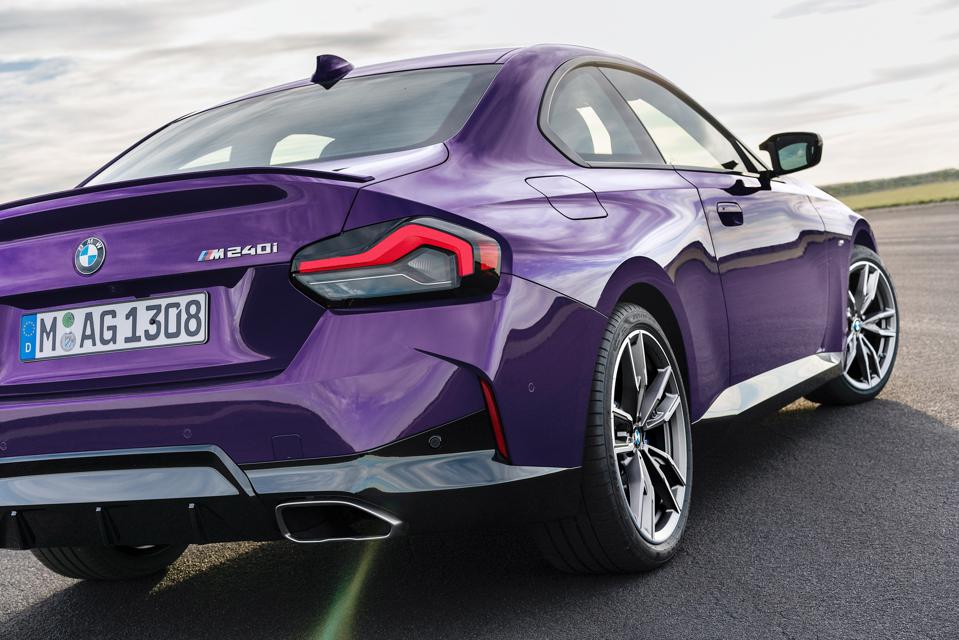 Forbes's tweet photo. 2022 BMW 2 - Series Preview: https://t.co/djlpVHSuxw https://t.co/RswrjSBPV5