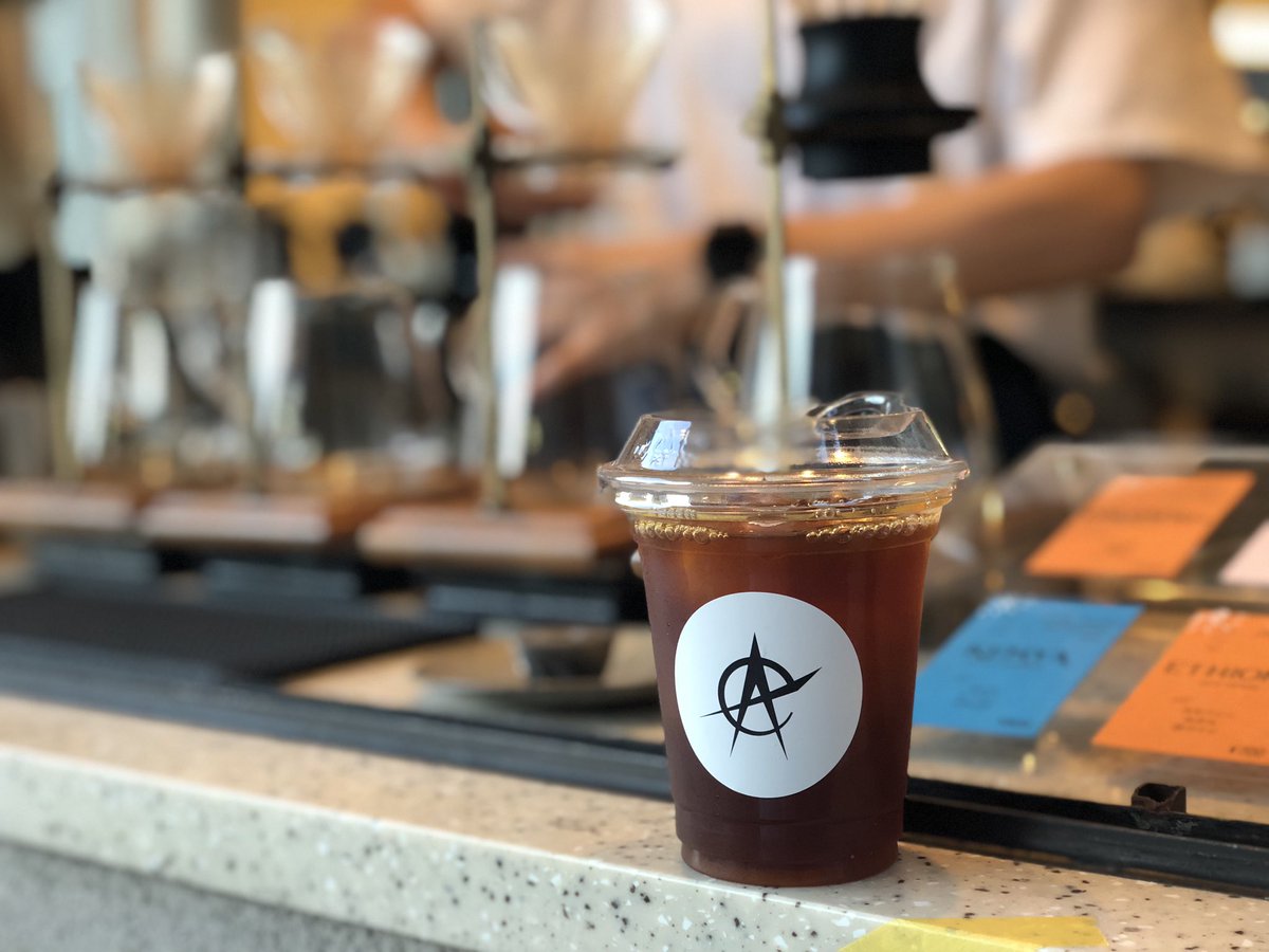 JGC_map's tweet photo. 【ACID COFFEE TOKYO (アシッドコーヒートーキョー)】
@東京：渋谷駅より徒歩8分

所在地は「渋谷のどこか」。華やで香り豊かな珈琲を楽しめる遊び心溢れる住所��公開のコーヒースタンド。"浅いのに、深い"。そんな1杯は珈琲のイメージを根底から変えてくれる衝撃の旨さ https://t.co/vijzjnK7xJ