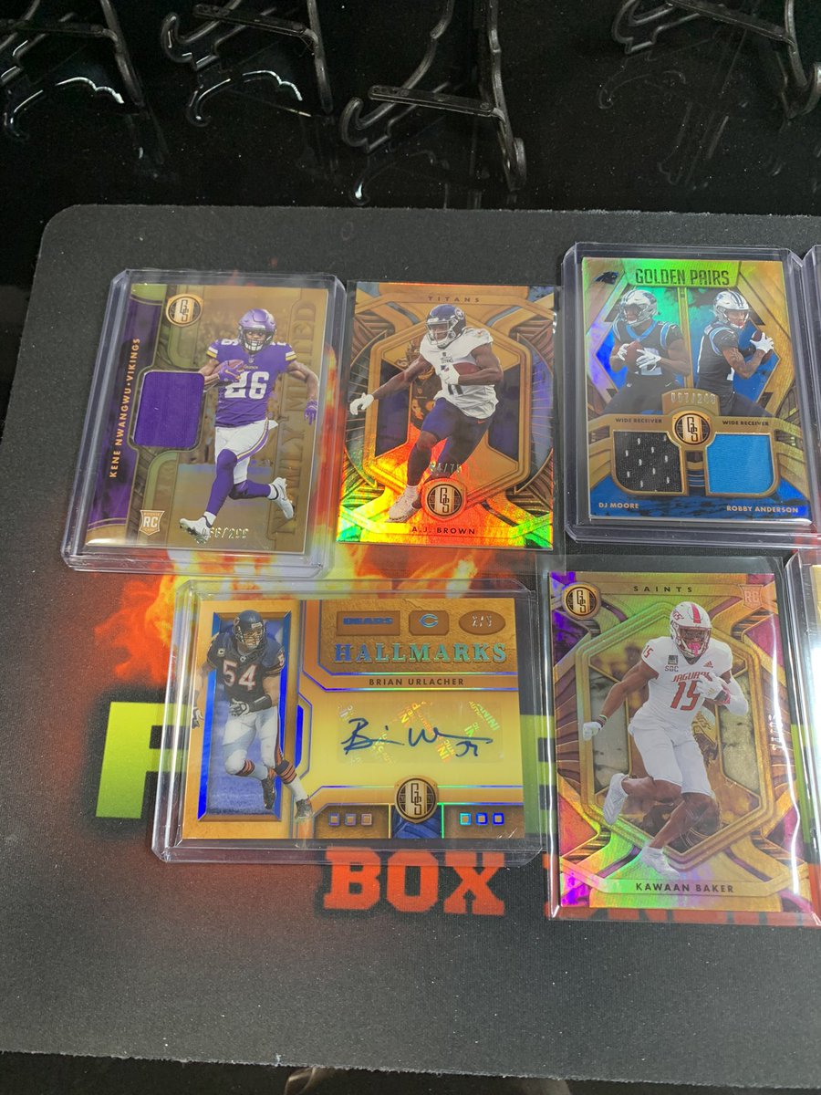 Schimandle99's tweet image. @PaniniAmerica Quality control? Gold standard FOTL with no RPA /22, and no Emerald! Help! Someone stuck a sticker on a regular box, after it took 10 days to get here!!  $450 dollars for that.  I have some unhappy customers. Please make it right!