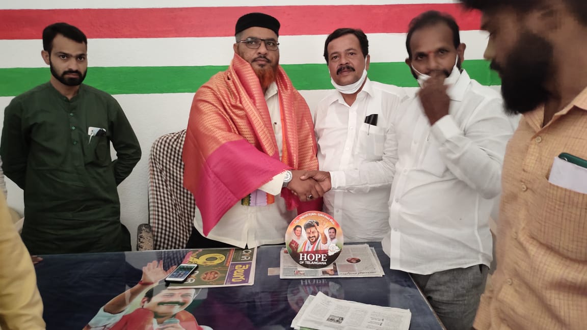 Sohail_BRS's tweet photo. #DalitGirjinaAatmaGauravamDandora Public Meeting Incharge's T Narsa Reddy, Myself &amp; Subash Reddy conducted a review meeting, discussed public mobilization, all arrangements to make meeting successfull at Ichoda Mandal, Boath Assembly, Adilabad
@manickamtagore @revanth_anumula https://t.co/JYuRKsyU04