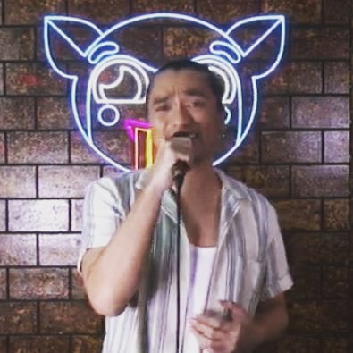 RoseBeeMartinez's tweet photo. Conngratulations, to our JEX DE CASTRO!
To the official FACE of KUMU, the big bro with a big dream (and a big heartโค๏ธ), and now, the 2021 MYX AWARDS KUMU STREAMER OF THE YEAR... We are so proud of you!
No one deserves it more than you do.
#jexdecastro #myxkumustreameroftheyear https://t.co/BXh3J2gPVg