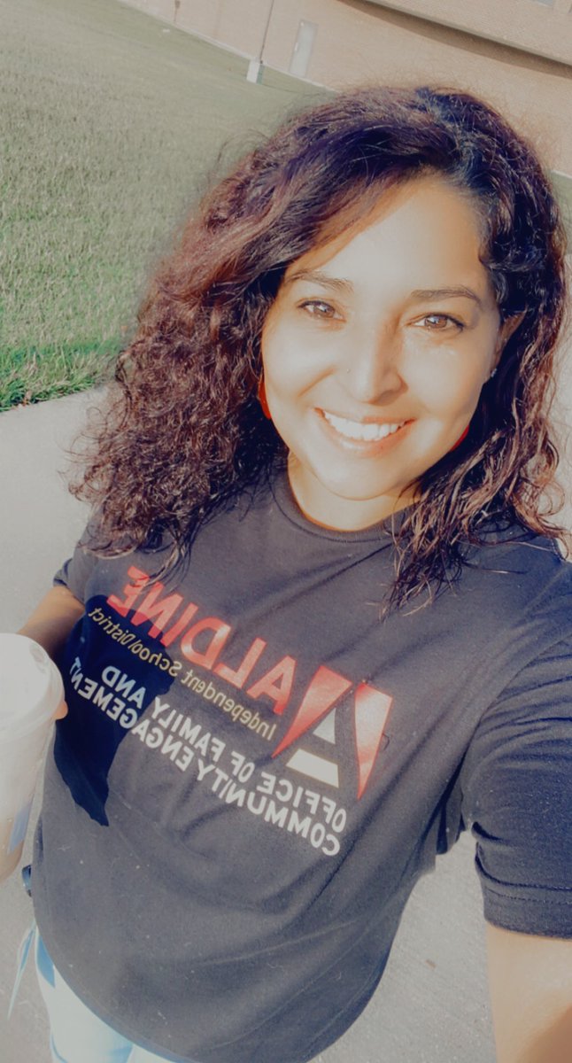 LewisMS_FACE's tweet photo. It’s volunteer time!! @LewisMS_AISD @Aldine_FACE https://t.co/2EvXopFJtD