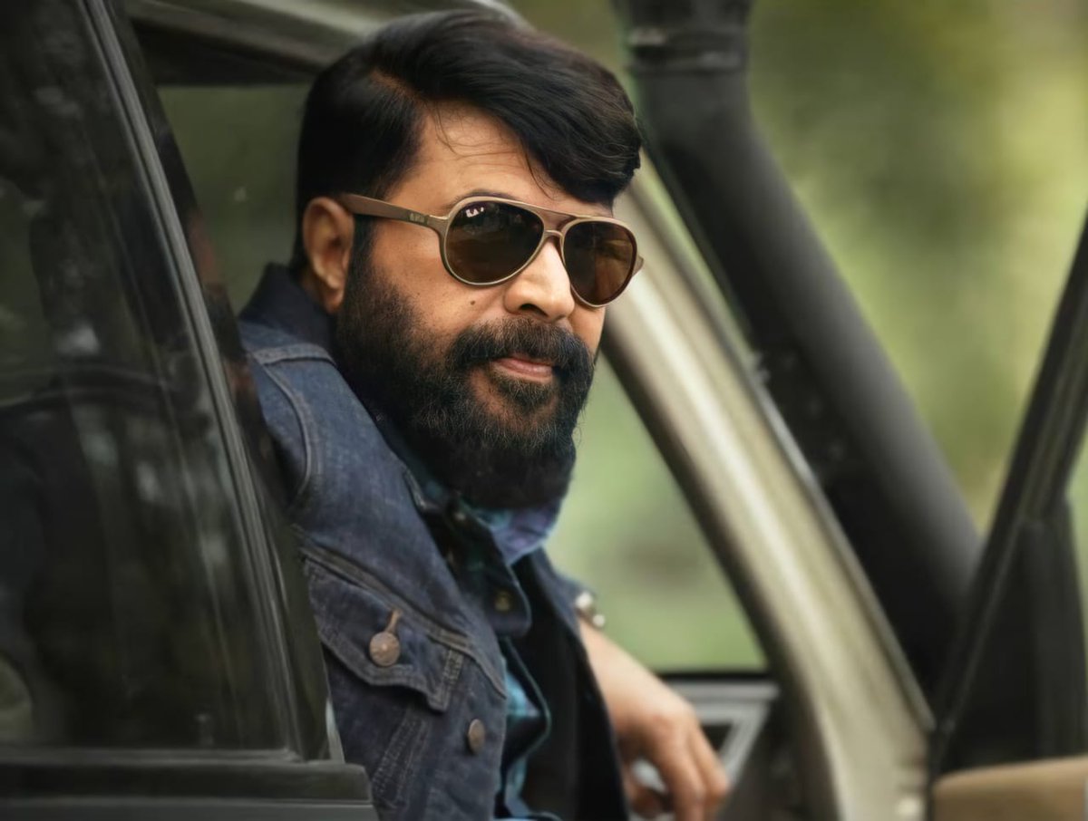 ZuhairurahmanK's tweet photo. Biggest Celebration of 50 years of @mammukka 🔥🔥
Just a few minutes to finish keep going guys⚡️

#50YearsOfMammoottysm
#BheeshmaParvam https://t.co/W7HkQ1eXQW
