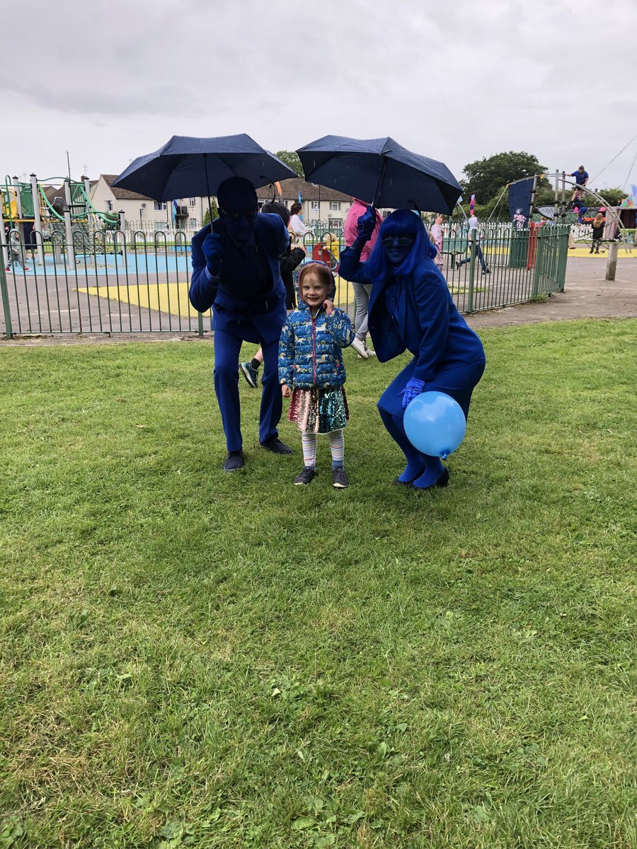 Thanks for a great #partyonthegreen  ⁦<a href="/Coventry2021/">Coventry UK City of Culture 2021</a>⁩! We got squirted by a bin, hugged a moving plant pot, got stalked by pirates, hung out with blue people, refused to Q and whooped and clapped at ⁦<a href="/cirquebijou/">Cirque Bijou</a>⁩