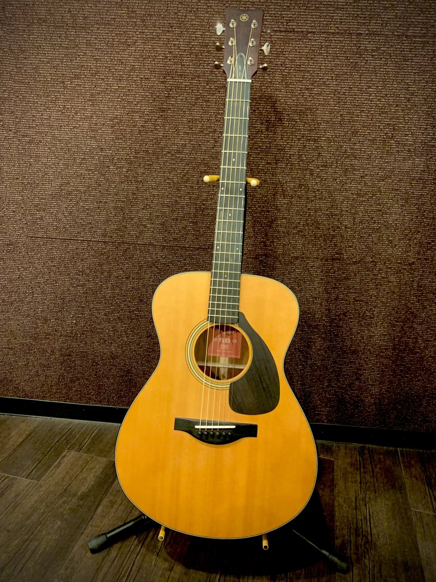 mackey_sck's tweet image. 今日はアコースティックギター弾きの日でした。めちゃ楽しかった✨
#YAMAHA #FSX5