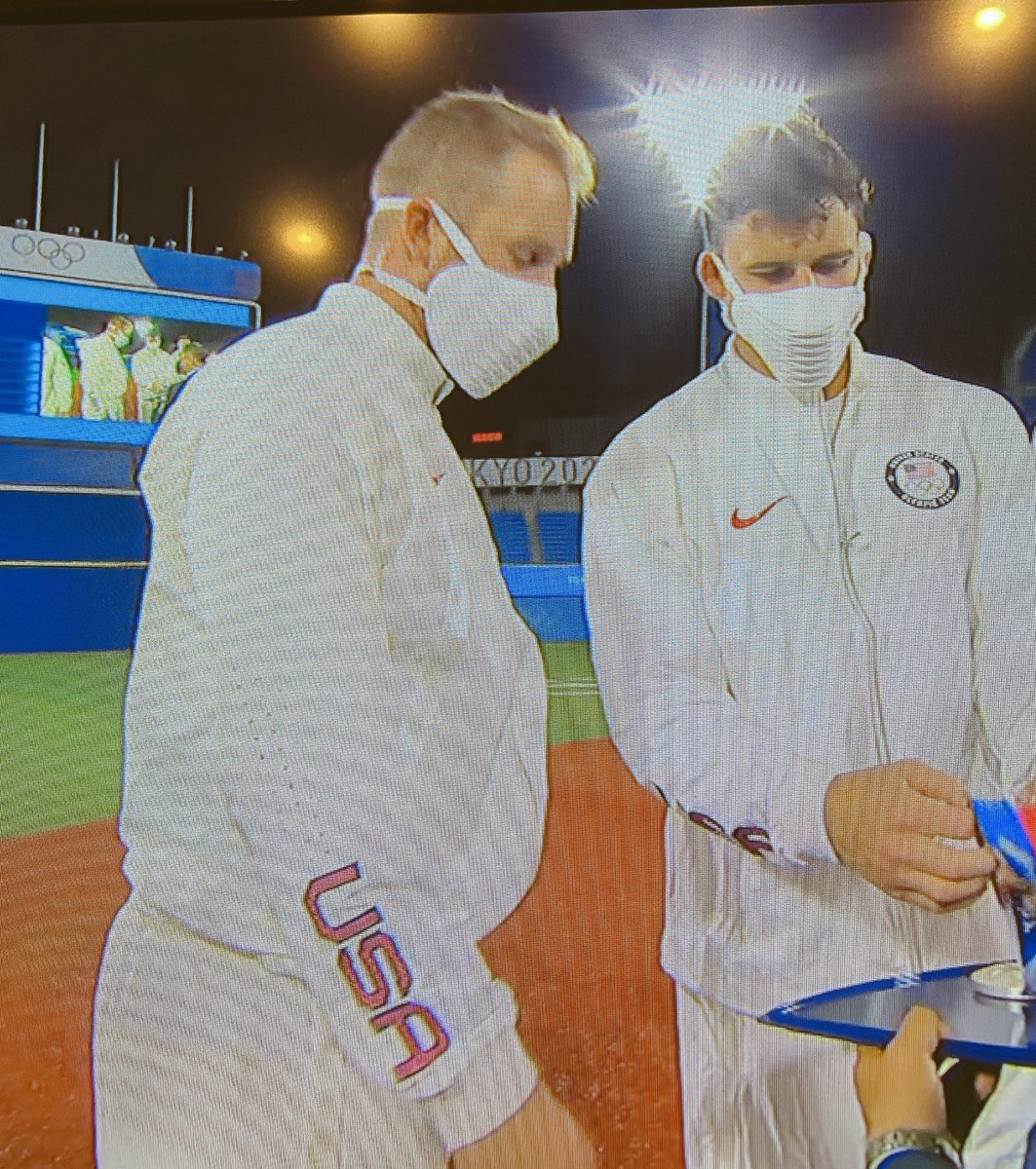 ট ইট র Haru Wagnus アメリカ野球代表のnikeジャージかっこいいなぁ あとマスク