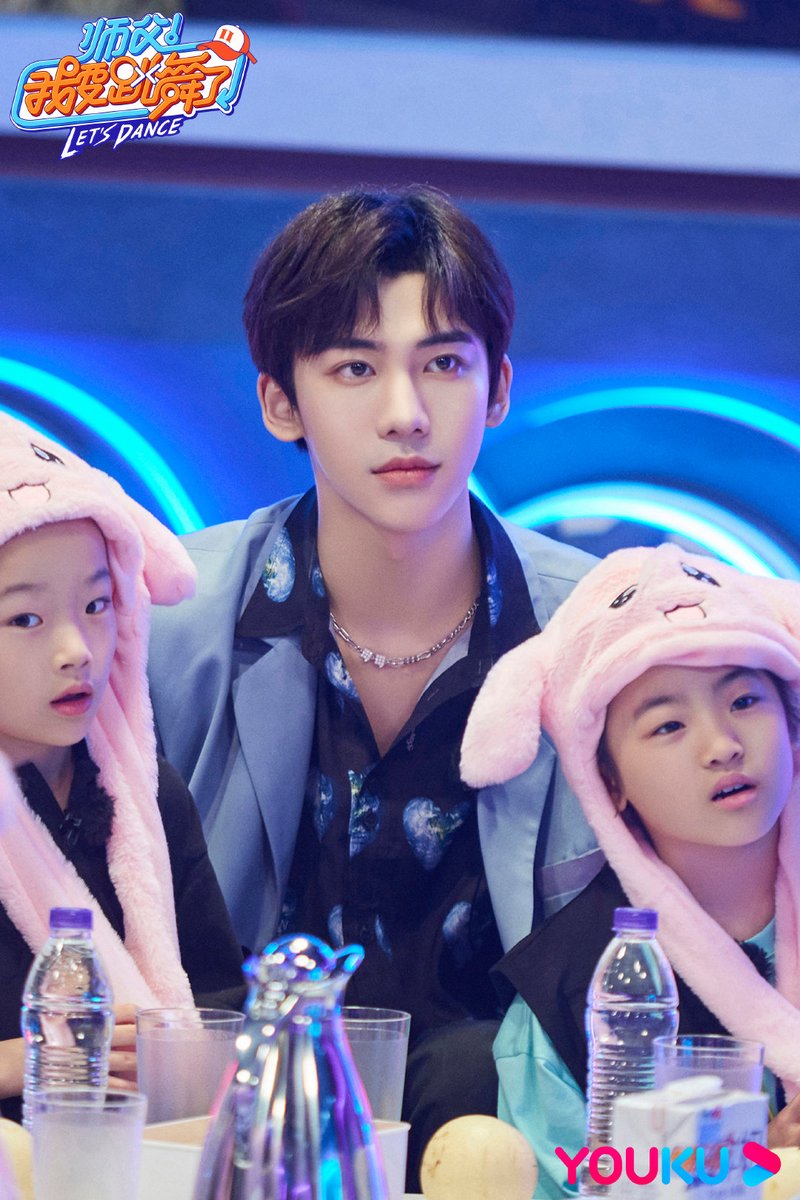 LumiereZern's tweet photo. Let's Dance weibo posted

#丁泽仁 #DingZeren #NEX7 https://t.co/r3UYaCirXD