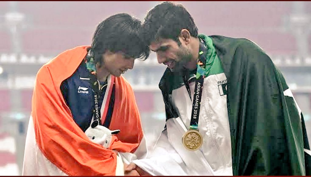 Dearest #ArshadNadeem
I found this pic from the Asian Games 2018 . I also recollect you won the  bronze at the 2018 Commonwealth Games behind #Gold medallist #NeerajChopra . We in India hope to see more of both of you on the podium. 
🇮🇳 🇵🇰.  
#goldmedal #Tokyo2020