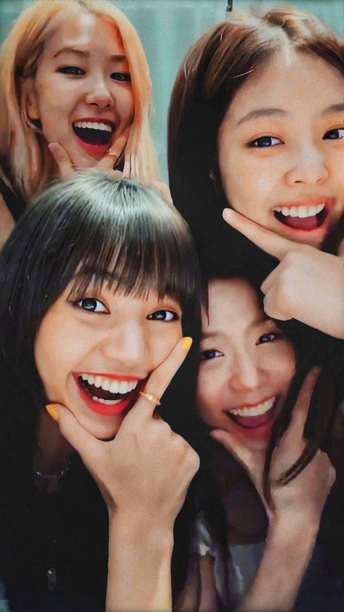 Unis20332529's tweet photo. Thank you for everything ❤️💕💖
Happy 5th anniversary to ours queens, blackpink 💘💝🎉
#BLACKPINK5thANNIVERSARY https://t.co/11SolTObgh