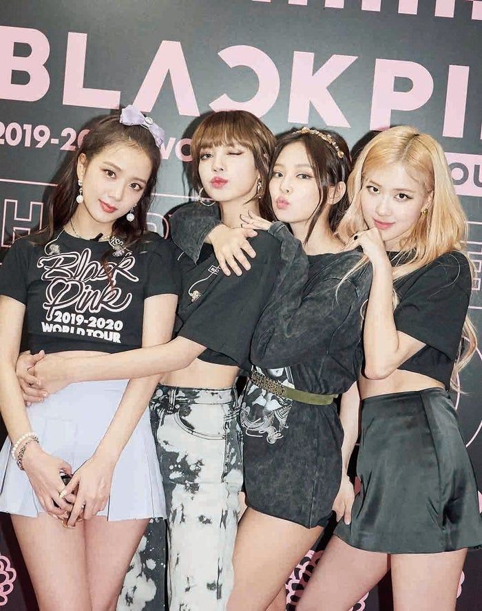 Unis20332529's tweet photo. Thank you for everything ❤️💕💖
Happy 5th anniversary to ours queens, blackpink 💘💝🎉
#BLACKPINK5thANNIVERSARY https://t.co/11SolTObgh