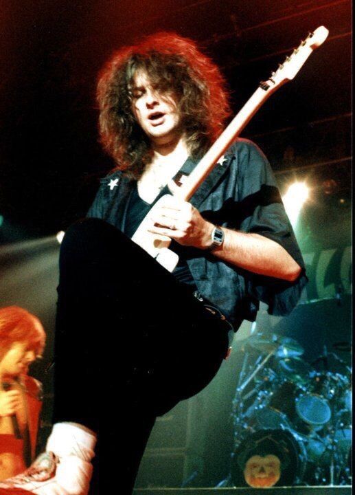 Happy Birthday to Helloween co-founder and guitarist Michael Weikath (August 7, 1962) 