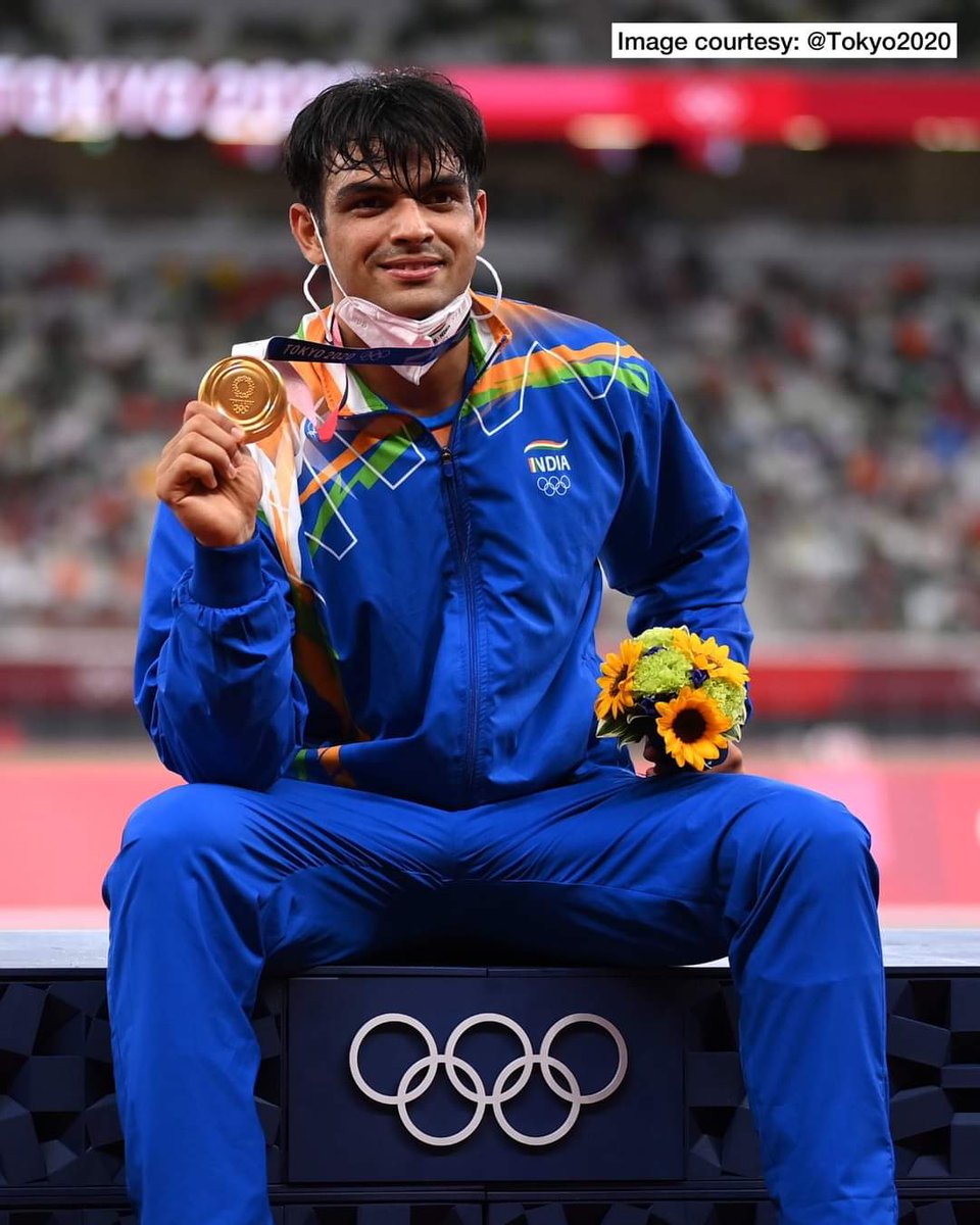 MMishra31's tweet photo. Woohoo🎉 
The picture says it all 😍
Thank you &amp; congratulations @Neeraj_chopra1 to make us so proud with the first gold medal at #TokiyoOlympic2020 ..... #IndiaAtTokyo2020 https://t.co/6aEhyigNyP