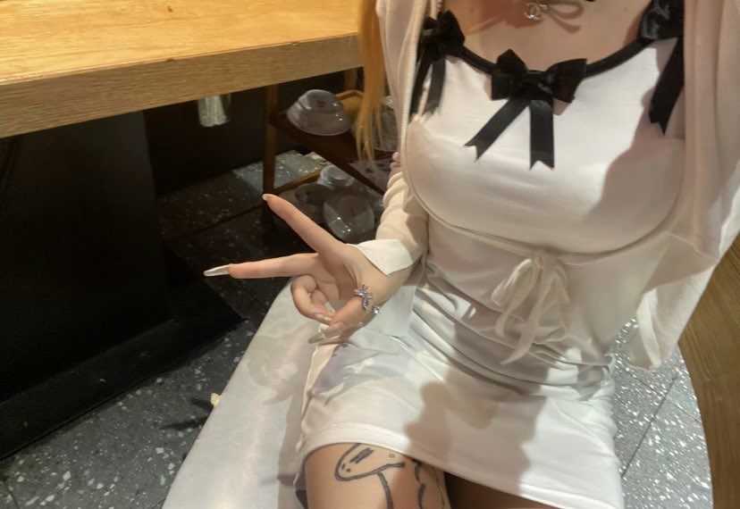 sfj9lc_'s tweet photo. 没人吗
#萝莉 #御姐音 #旗袍 #约炮 #上海 #粗口 #自慰 #后入 #潮喷 #上海约炮 #上海学生 #上海喝茶 #上海萝莉 #学生妹上门 #学生兼职 #萝莉磕炮 #御姐磕炮 #文爱 #文媛 #连麦调教 #淫荡 #反差婊 #少女 #聊骚 #漏出 #绿帽 #娇喘 #发骚 #足交 https://t.co/MWMv3potCJ