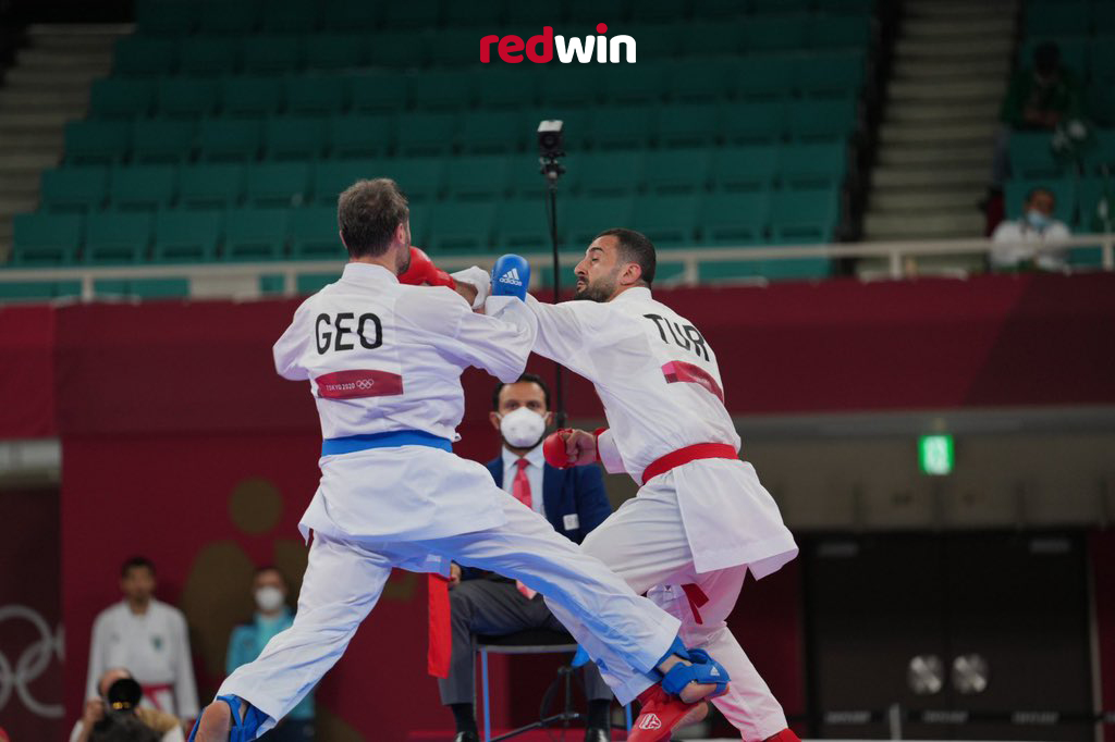 🥉Bir madalya daha! 🇹🇷Milli karatecimiz Uğur Aktaş, kumite 75 kilogramda bronz madalyanın sahibi oldu!