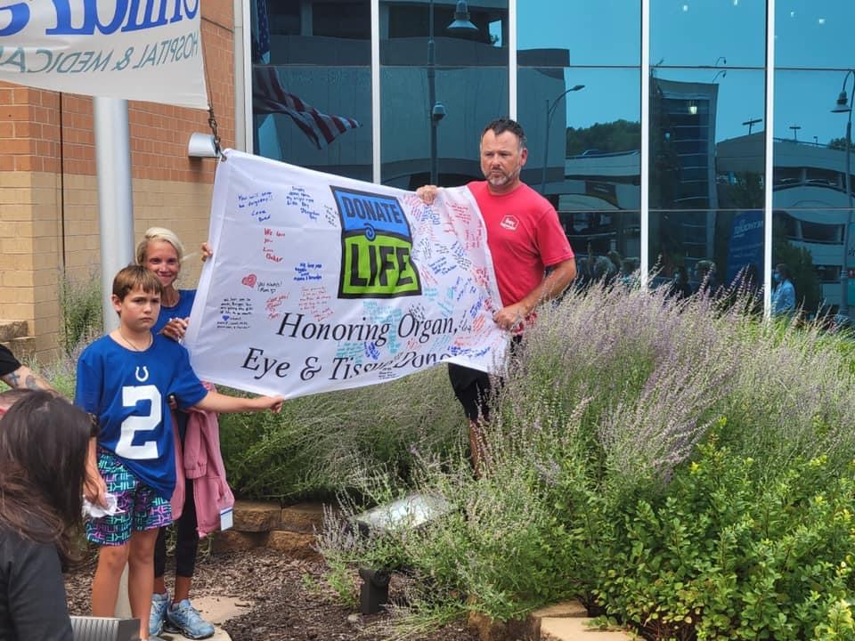 damonbenning's tweet photo. @Colts One of your youngest &amp; biggest fans ever.   A tragic sudden loss could be a tremendous gift for other young people https://t.co/tGq1MaIbXj