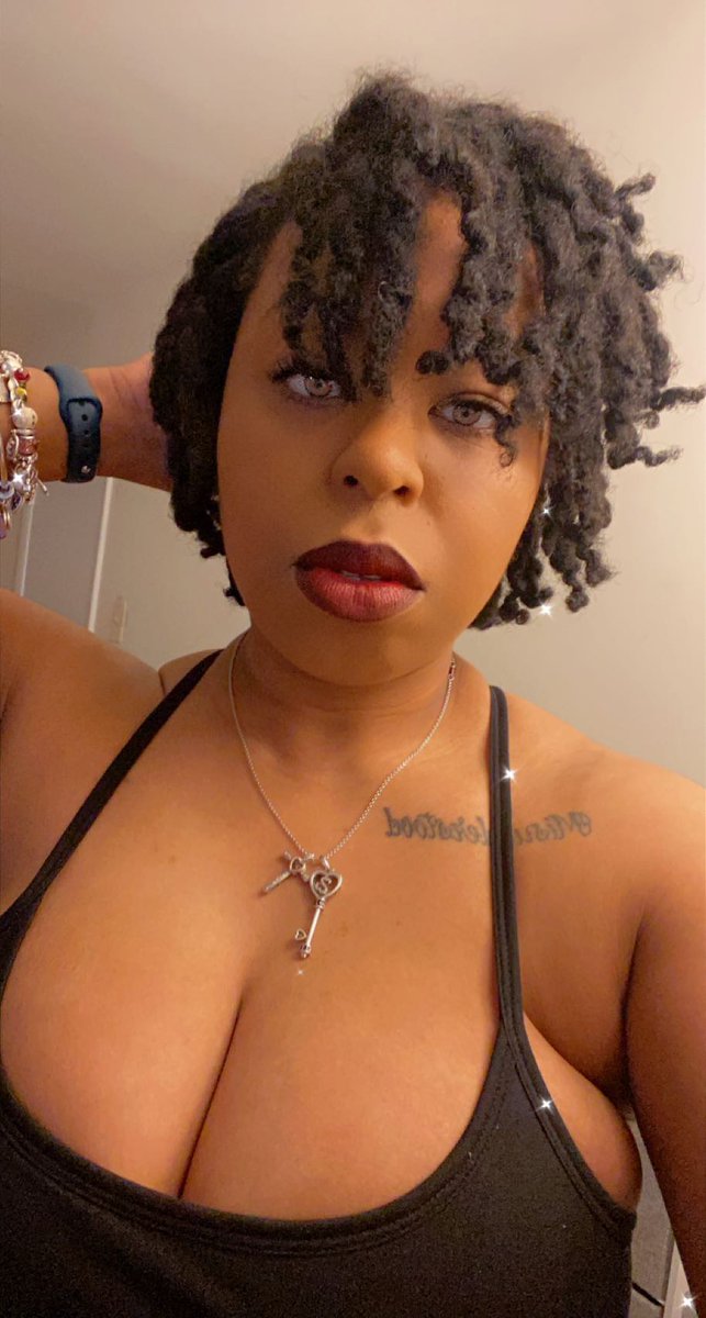 QisLuxx's tweet image. How it started January 2021 🆚 How it’s going August 2021 #locdin
My loctician is amazing