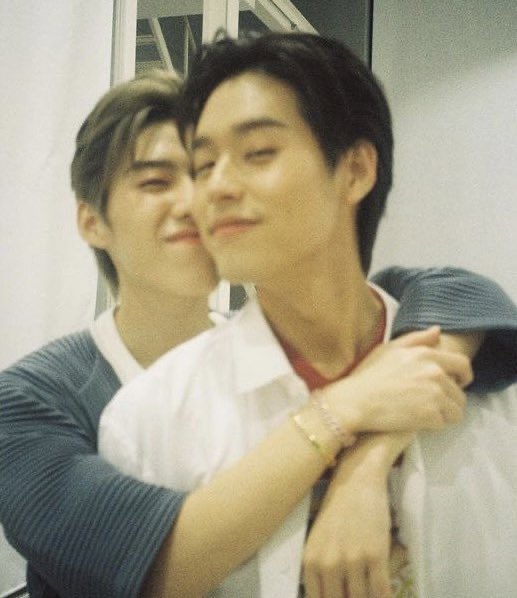twnti3s 🦊 GO SEONGHYEON ! tweet media