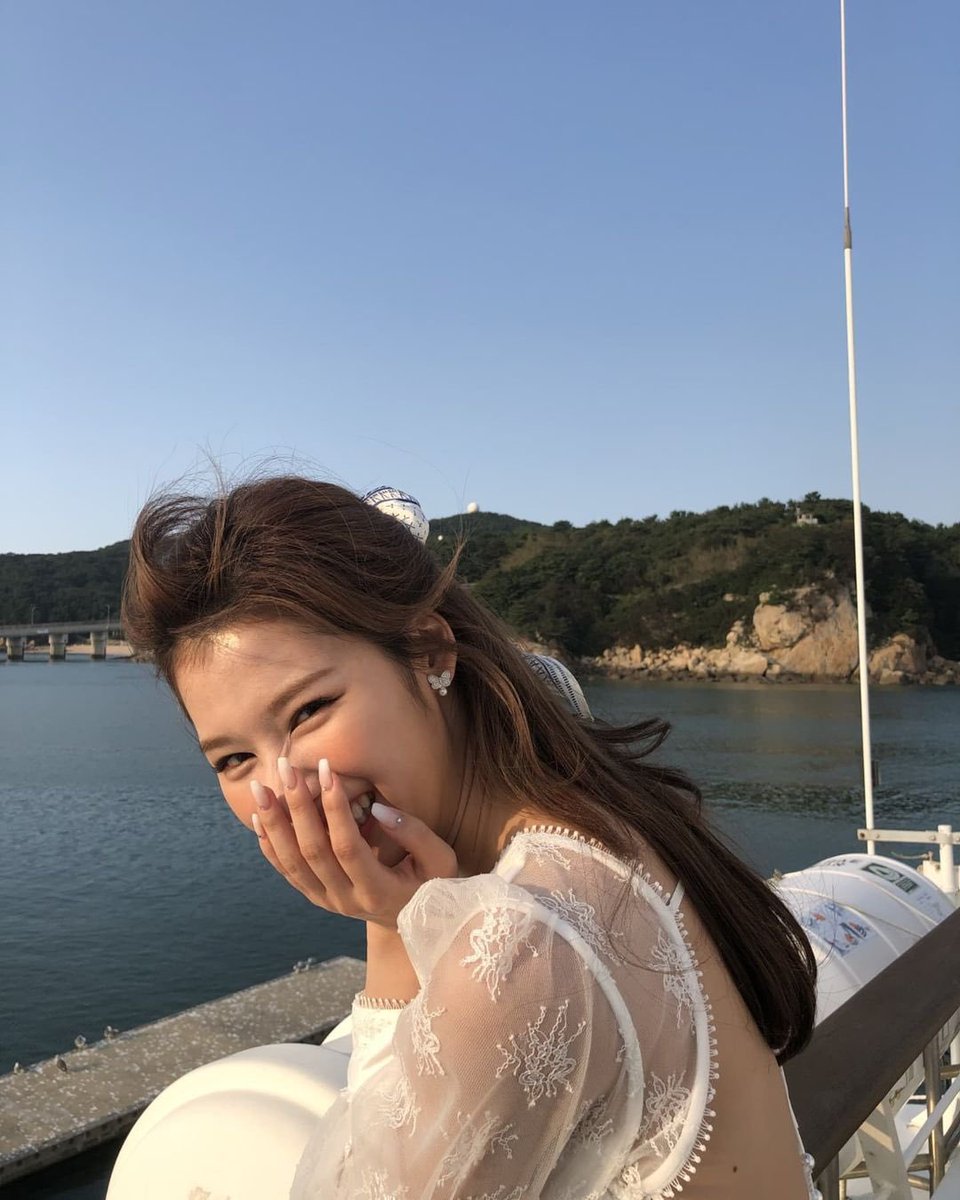 garusokyungs's tweet photo. i'm a married man! ㅋㅋ growing up, i've lost faith in love over and over, so many damned time so who would've thought i'd be here? you, @spelIcasts, make me feel the luckiest man everyday. we met by chance but i don't think it's a coincidence that we've come this far. https://t.co/AjWyHbcrGo