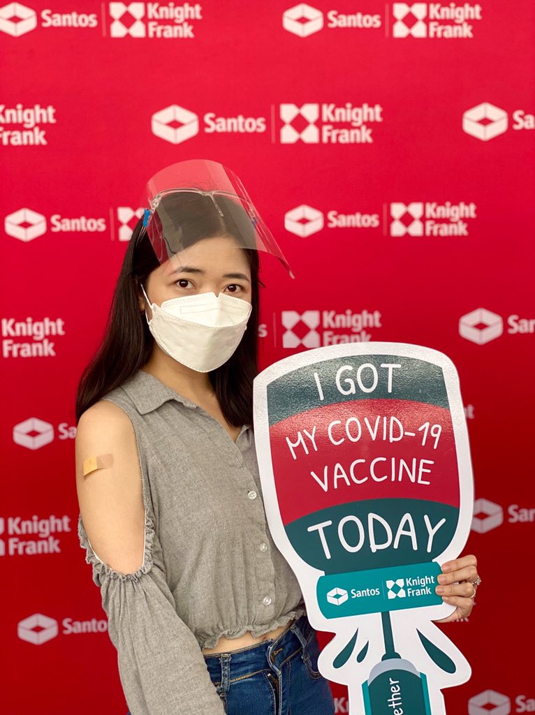 HIGHLIGHT OF THE DAY!❤️

GOT MY FIRST SHOT OF VACCINE💉 ✔️
#BOUNCEVACCTOGETHER
#SANTOSKNIGHTFRANK
#1STDOSEVACCINE