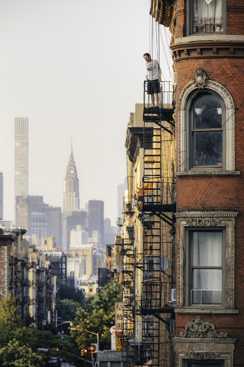 architectural salad of NYC 

#streetphotography #picturesofnewyork #chinatown #NewYorkCity