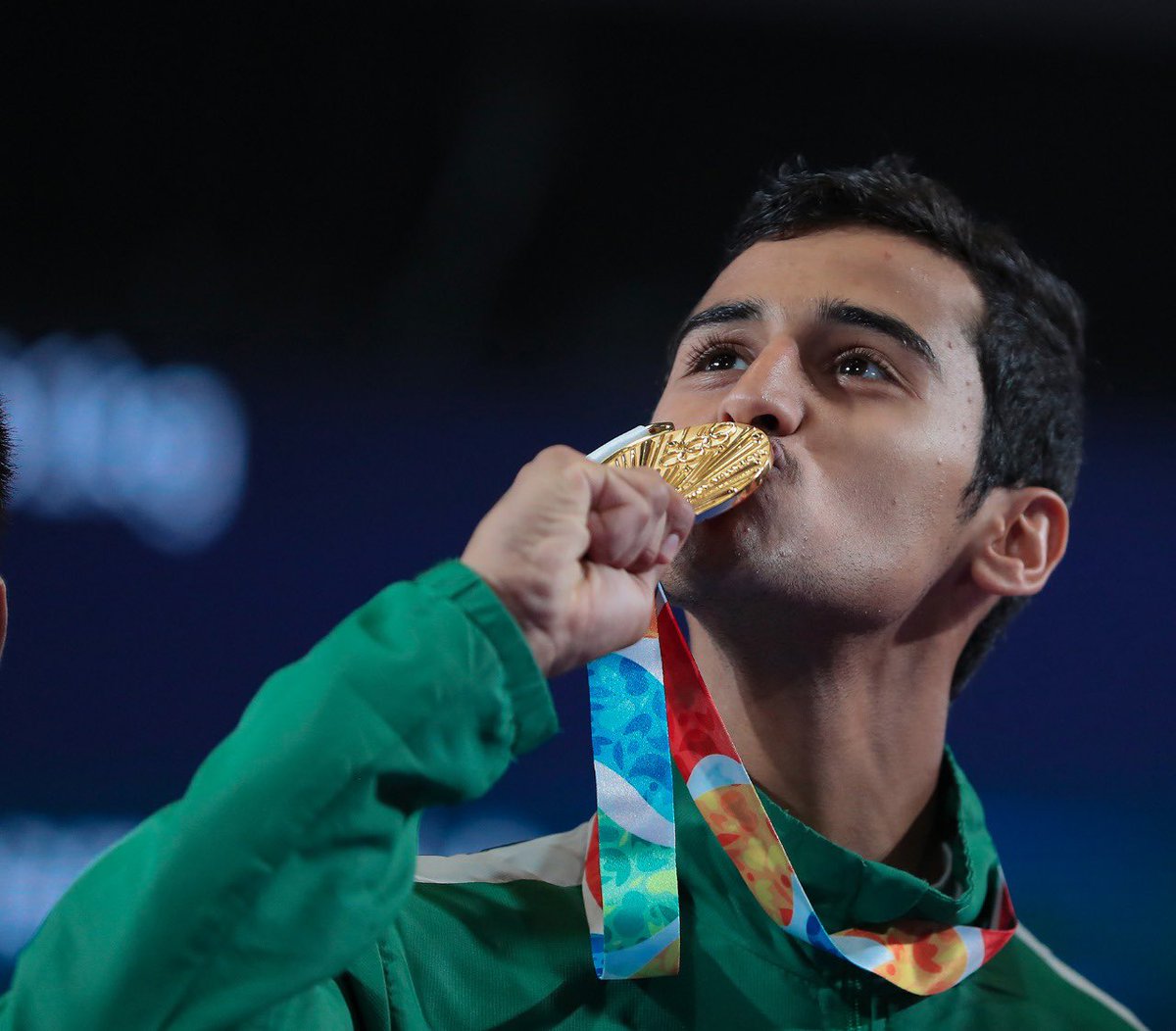 Farhood_'s tweet photo. الحمدلله 💚💚💚
اجمل شعور ان تكون جزء من التاريخ 💚🇸🇦
شرف عظيم توثيقي للانجازات 🥇🥈🥉📸
القادم اجمل بأذن الله يا اغلى وطن 💚🇸🇦🇸🇦

#طارق_حامدي
#Tokyo2020 https://t.co/3eq677NoFQ