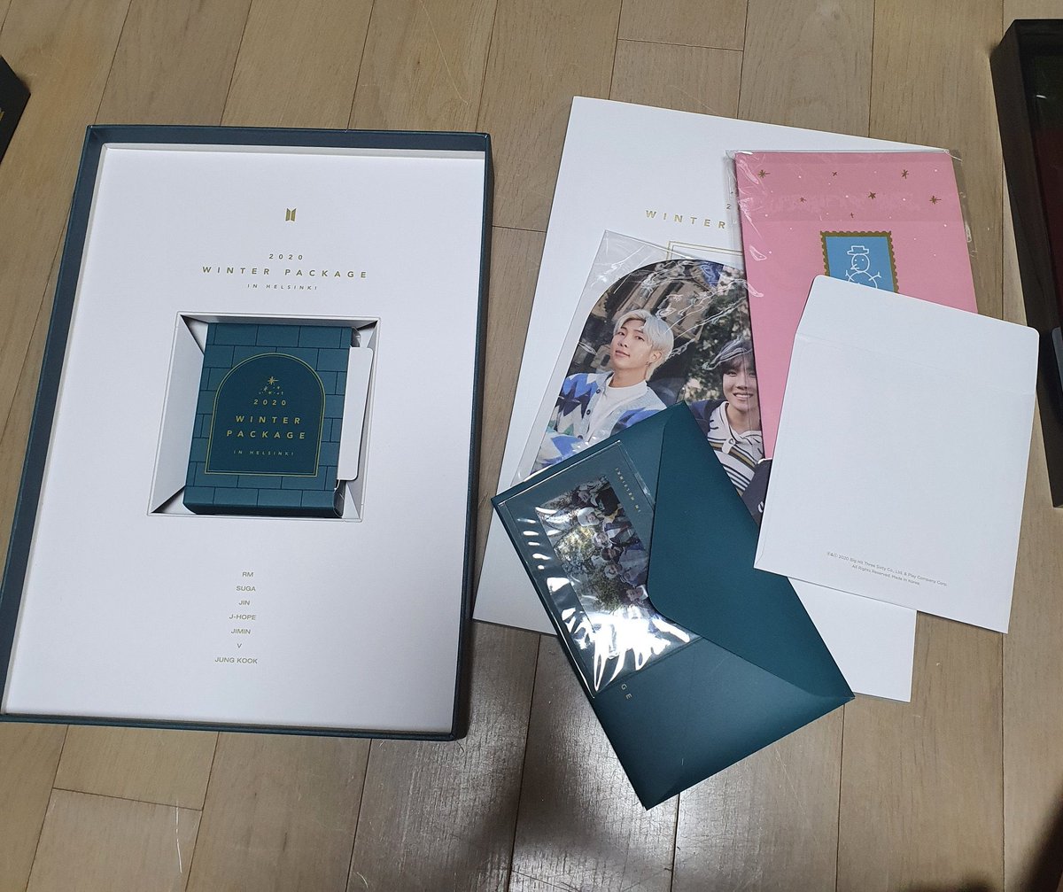 BTS WINTER PACKAGE 2020 IN HELSINKI

- PHP 3,600 
- UNSEALED (complete inclusions)
- with Jin mini photobook
- pay as you order
- ETA: September

comment “MINE” or DM me if you’re interested.

WTS LFB PH PRE ORDER RARE MERCH WP20 DVD FULL SET KIM SEOKJIN https://t.co/Rsq7lDfECE