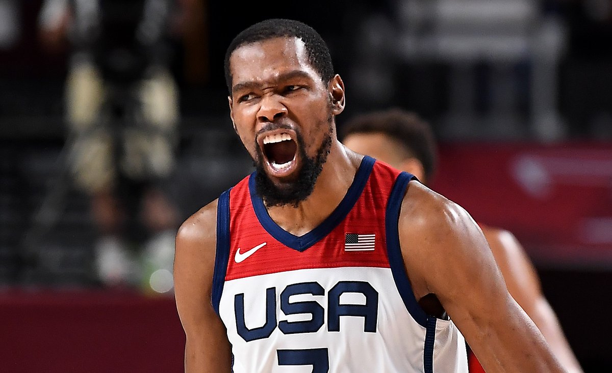 latimessports's tweet photo. Michael Jordan had Charles Barkley.

Kobe Bryant had LeBron James.

Durant had a version of Damian Lillard who made only 38% of his shots.

https://t.co/9jEuwPokF1 https://t.co/VC1H0XMvxs