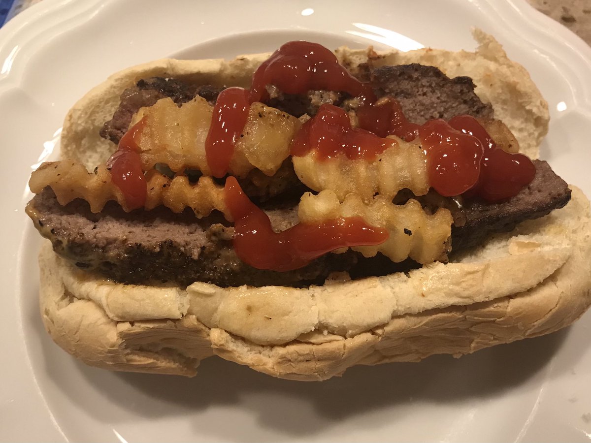 DougStrasnick's tweet photo. #dadlunch https://t.co/B5k0YQl0Cd