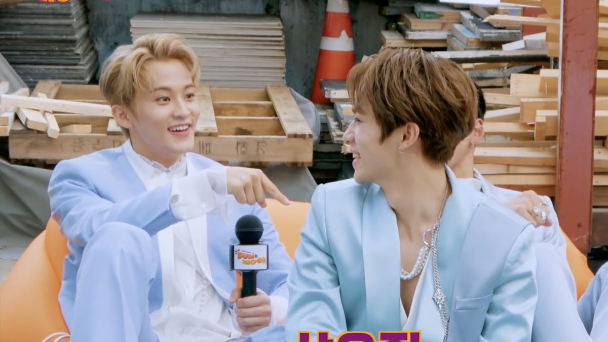 mltfn__twt's tweet photo. XIAOMARK #leobesties #99liners https://t.co/HjRFTrNZ03