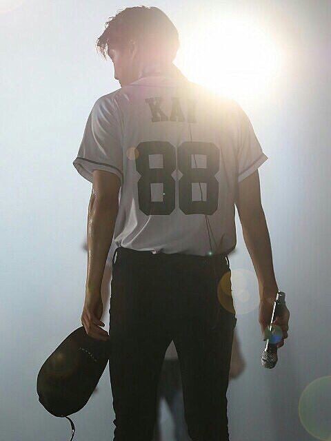 sukaexo9 tweet picture