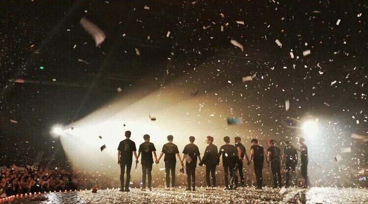 This day will end, but not my love for wanna one, never.
#워너원 #WannaOne
#우리워너원_4주년에도_사랑해
#FourYearsWithWannaOne
