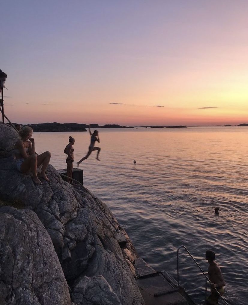 Your soul is a river (@whitewallsme) on Twitter photo 