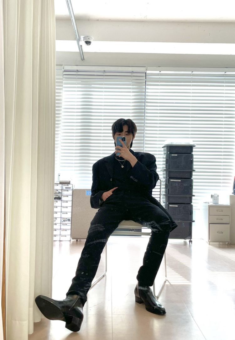 ยกให้เป็นนัมเบอร์วันในการถ่ายรูปหน้ากระจกเลยㅠㅠㅠㅠ♡♡♡