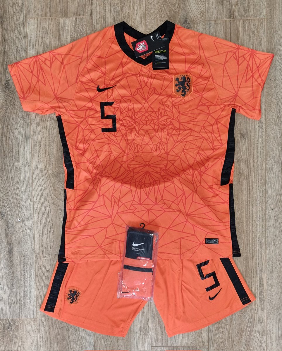 LivKitMan's tweet image. Holland Home kit for @NaylorsfieldFC thanks again mate. All the best for the season👍🏻